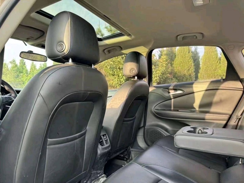 枣庄16年别克威朗8