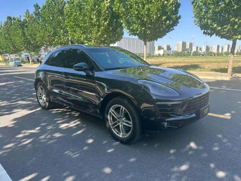 廊坊15年保时捷Macan2
