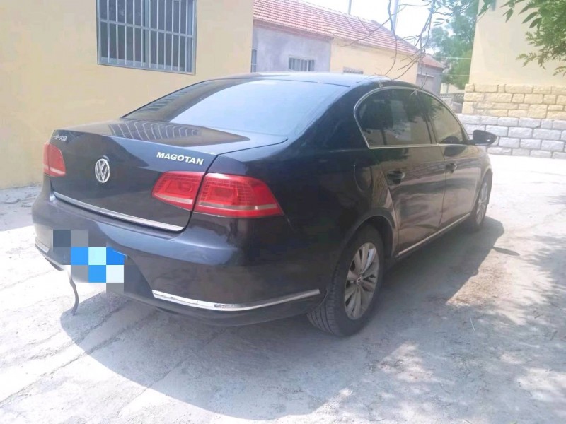 济南16年大众迈腾5