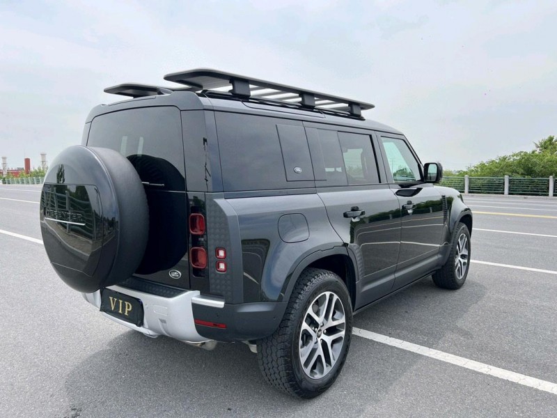 盐城23年路虎卫士9