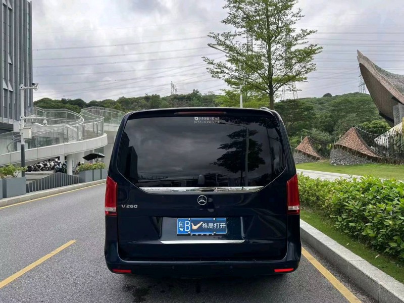 深圳20年奔驰V9