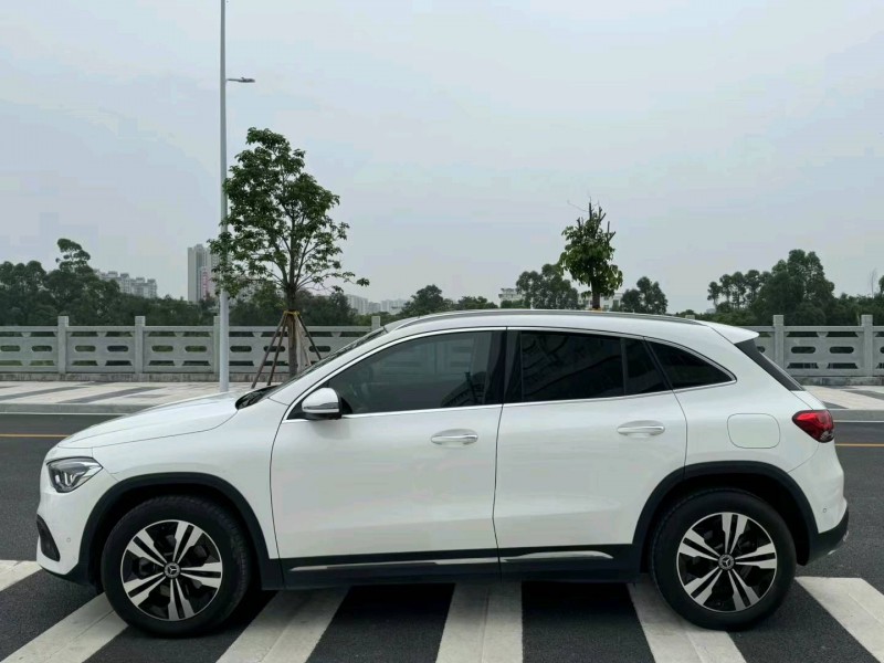 汕头21年奔驰GLA3