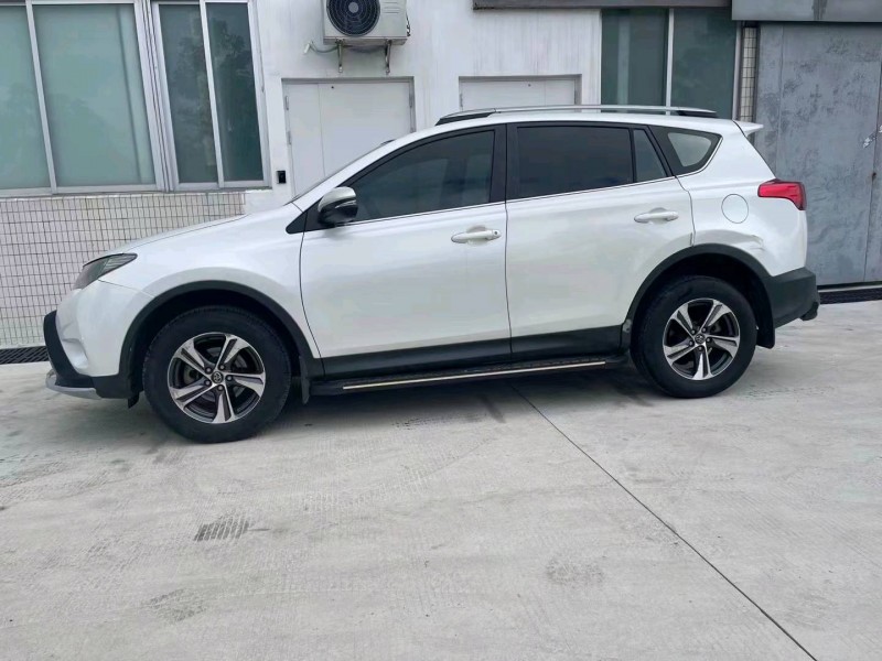 珠海15年豐田RAV42