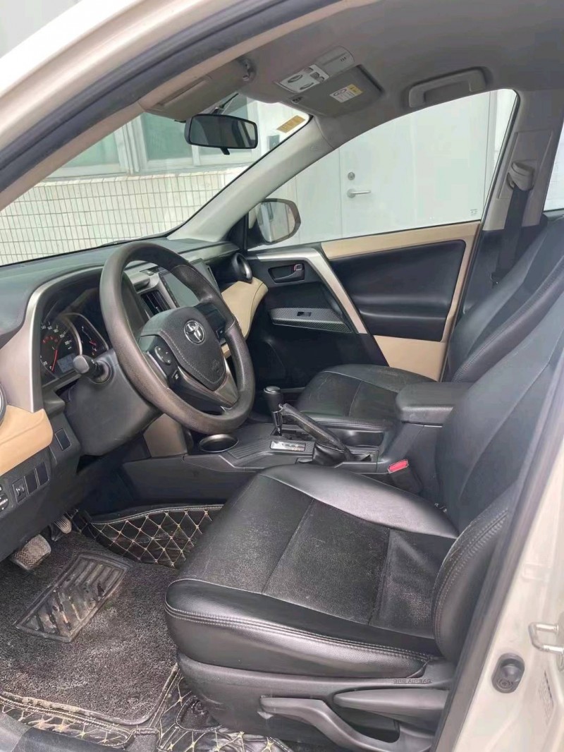 珠海15年豐田RAV44