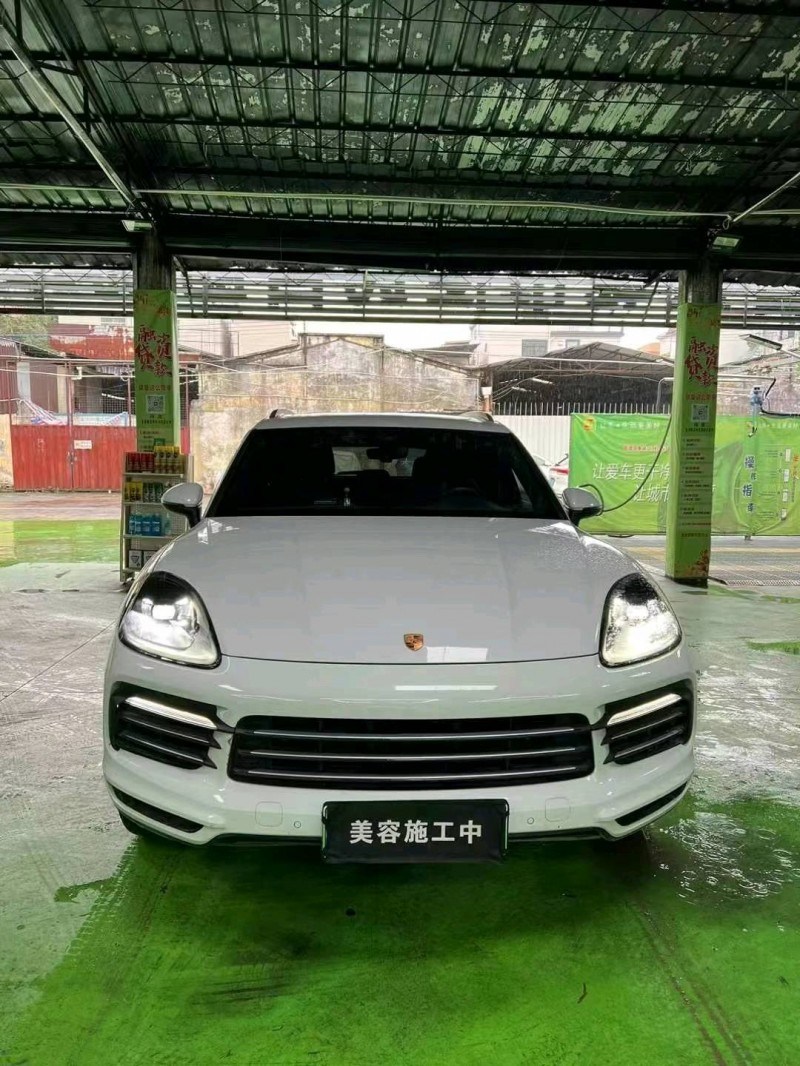广州21年保时捷卡宴1