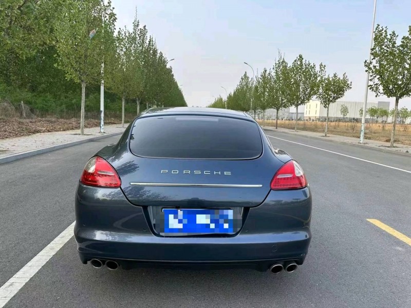 廊坊10年保时捷帕拉梅拉5