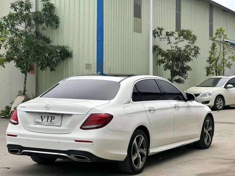 广州17年奔驰E4