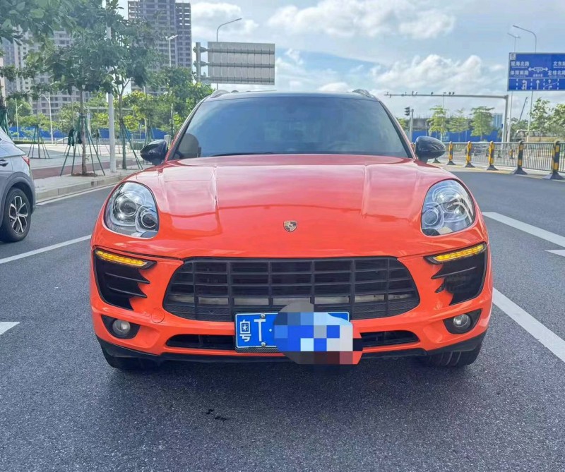 广州14年保时捷Macan1