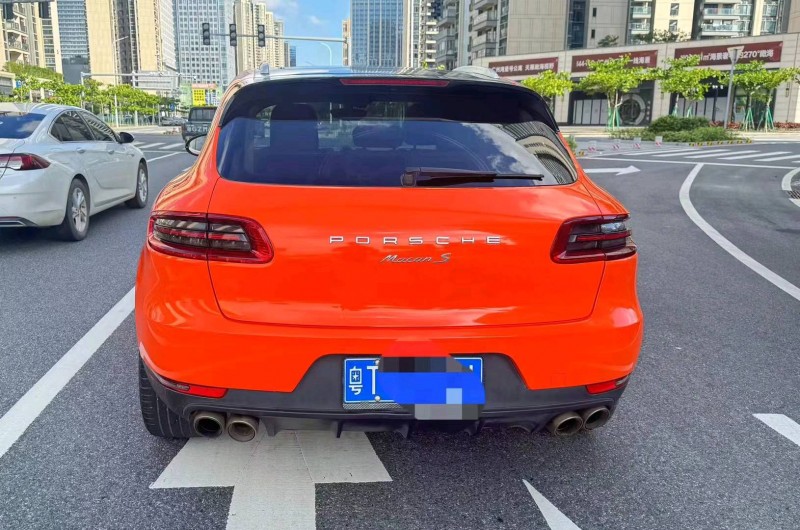 广州14年保时捷Macan9