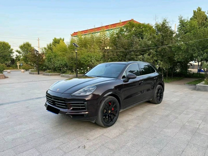 济南21年保时捷卡宴2