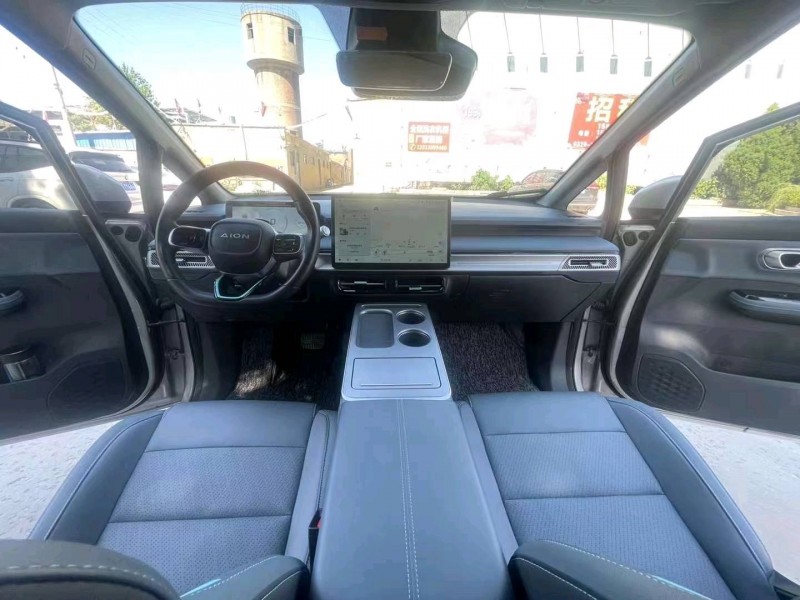 保定23年传祺埃安Y9