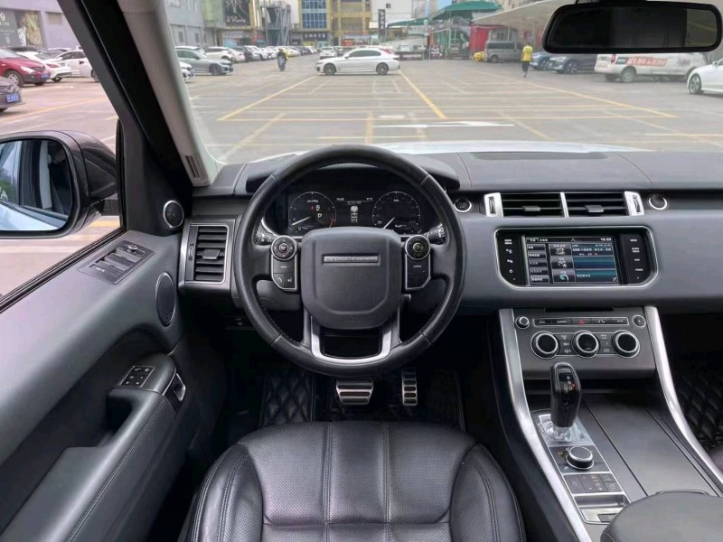 深圳14年路虎揽胜运动6