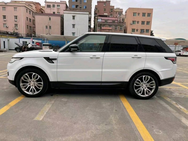 深圳14年路虎揽胜运动7