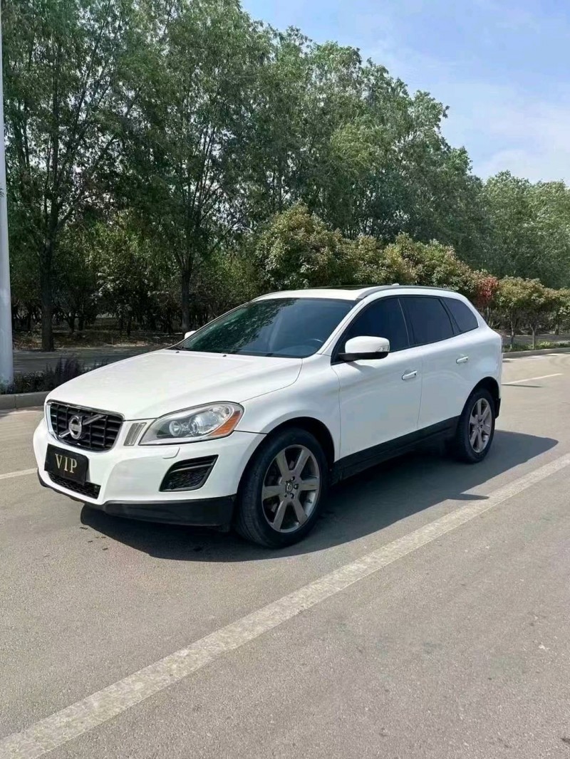枣庄13年沃尔沃XC602