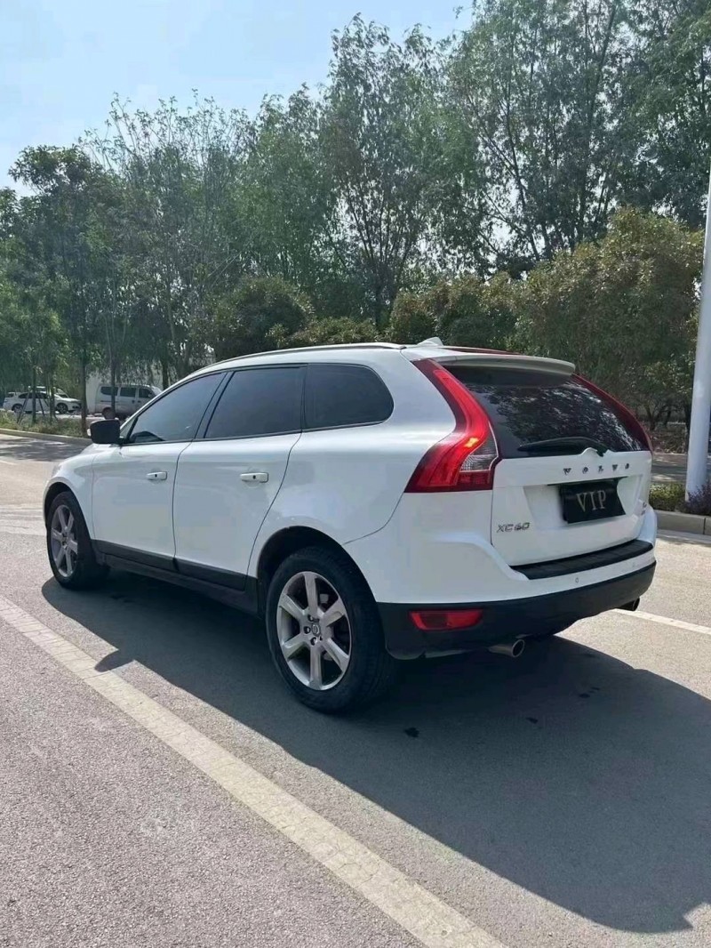枣庄13年沃尔沃XC605