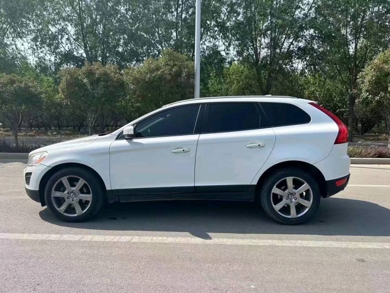 枣庄13年沃尔沃XC606