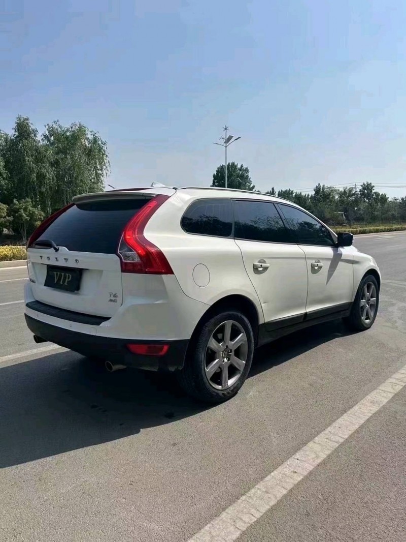 枣庄13年沃尔沃XC608