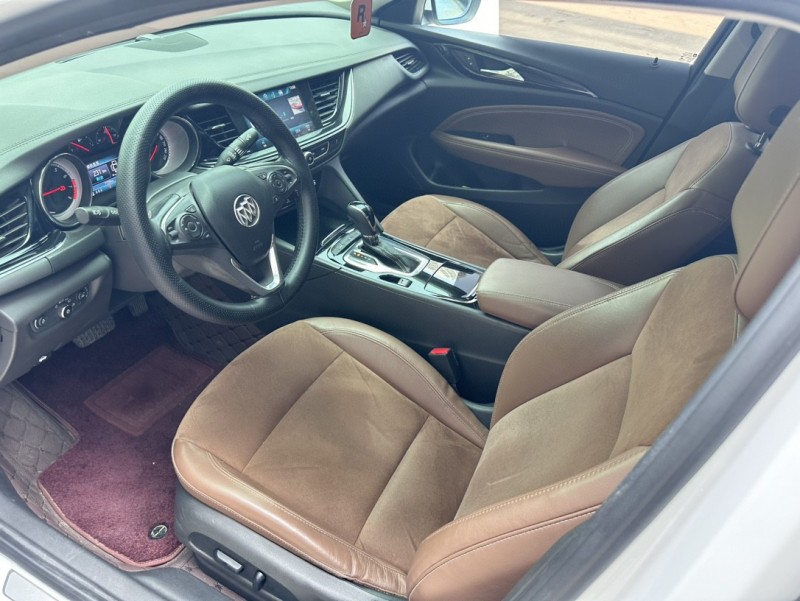 济宁19年别克君威6