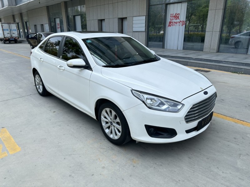 济宁18年福特福睿斯2