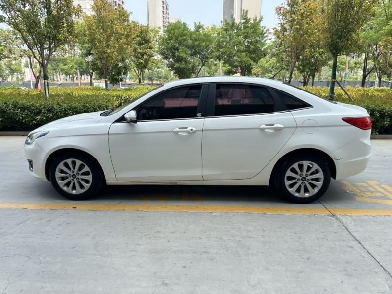 济宁18年福特福睿斯4