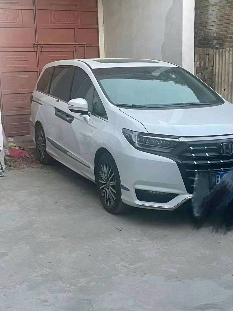 东营23年本田艾力绅4