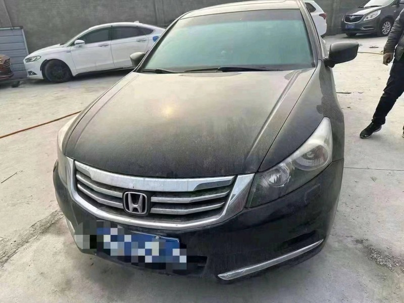 东营13年本田雅阁1