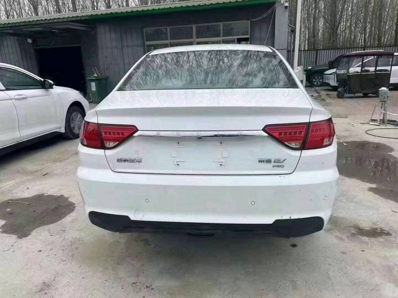 东营23年吉利帝豪EV9