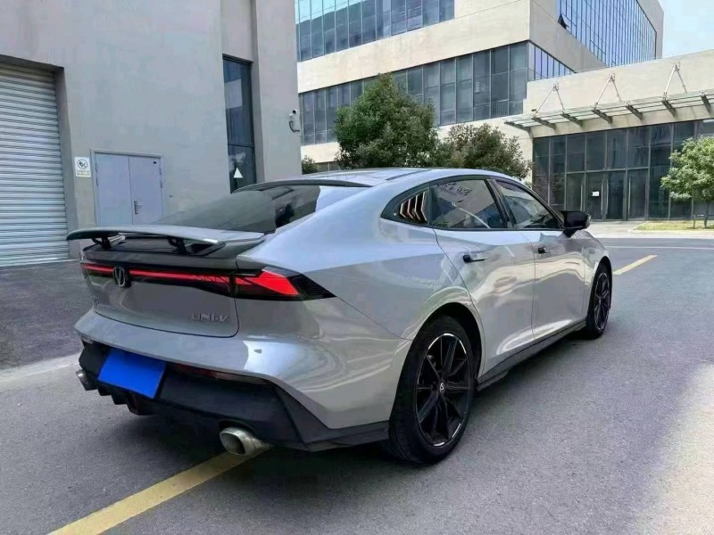 苏州22年长安汽车UNI-V4