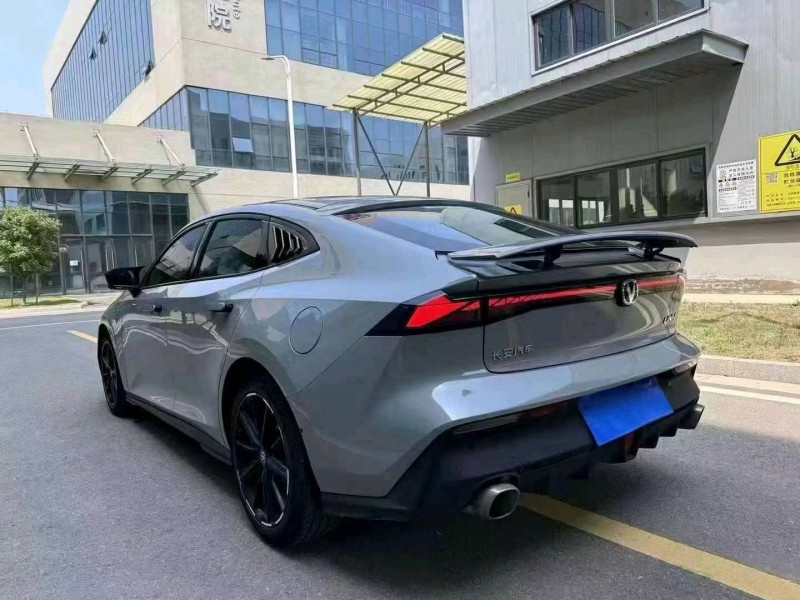 苏州22年长安汽车UNI-V7