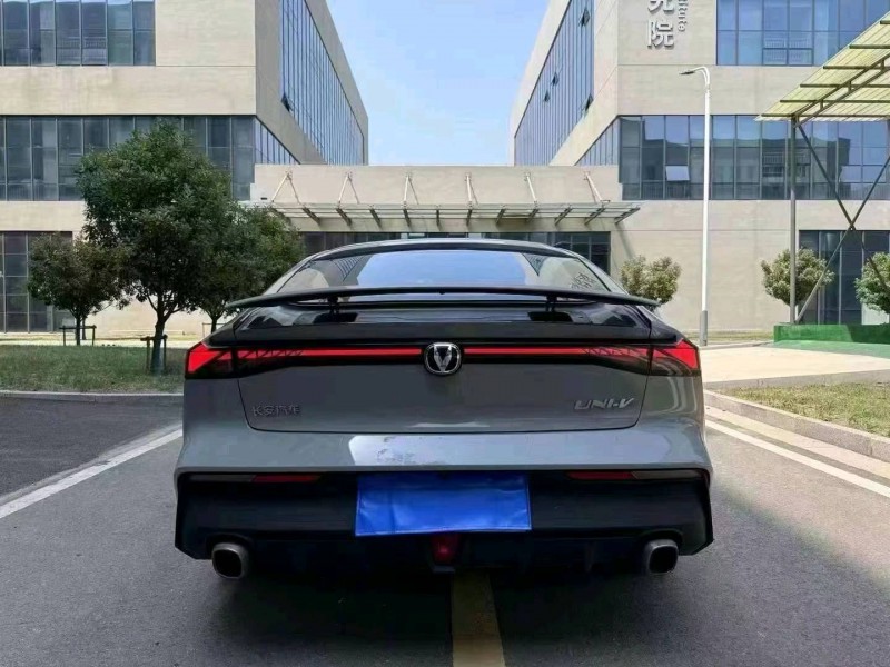 苏州22年长安汽车UNI-V9
