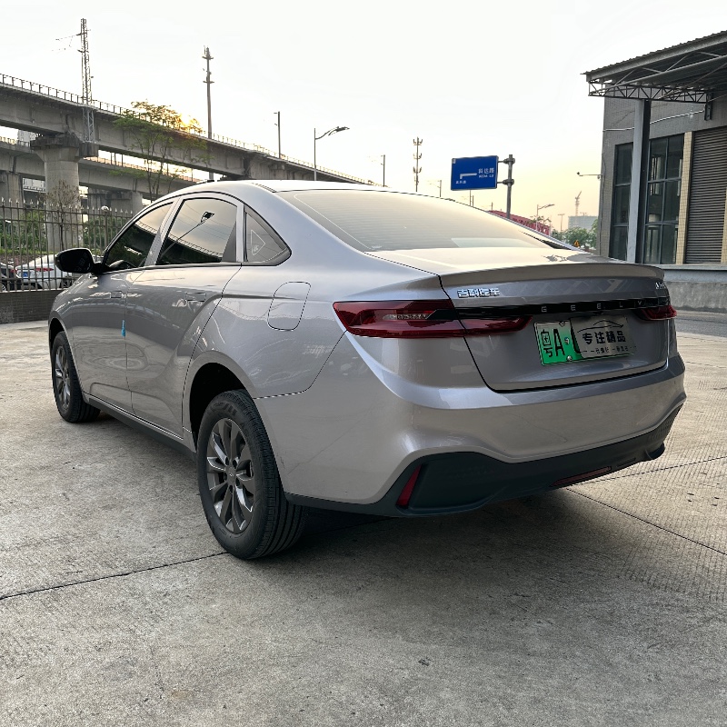 广州24年吉利几何4