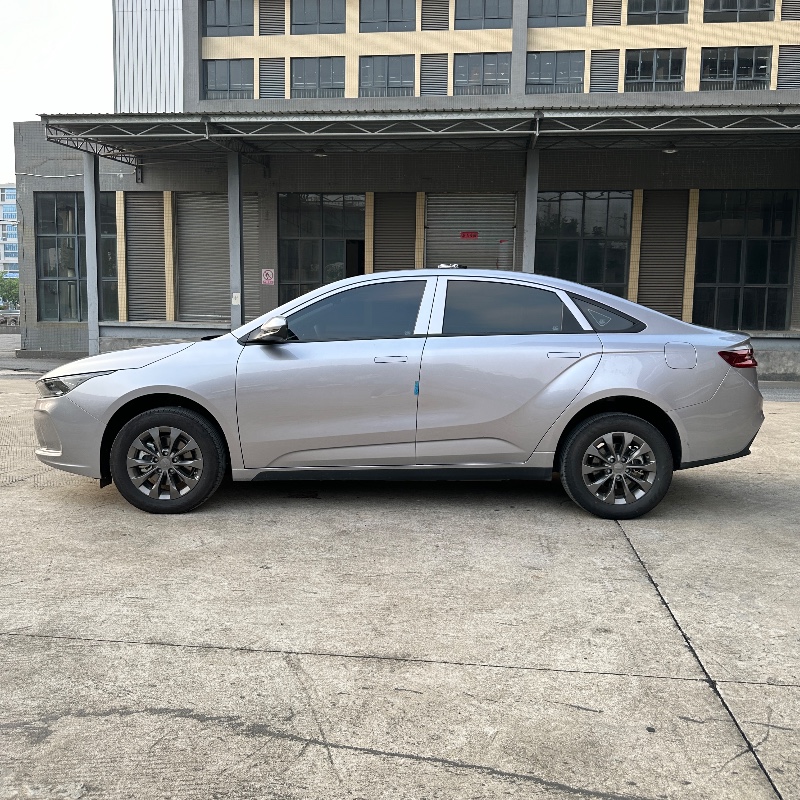 广州24年吉利几何5