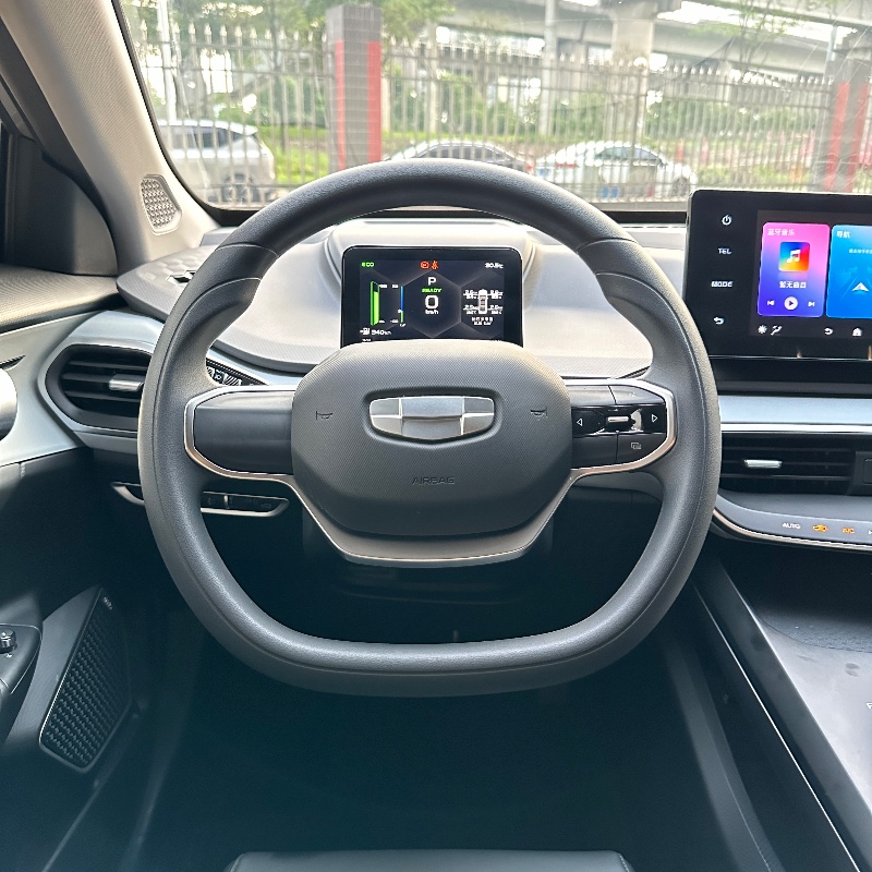 广州24年吉利几何9