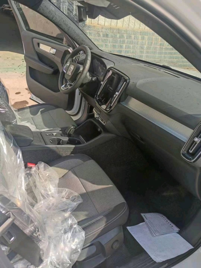 襄阳23年沃尔沃XC409