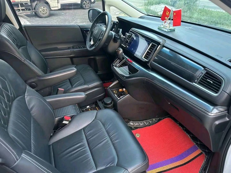 徐州21年本田艾力绅8