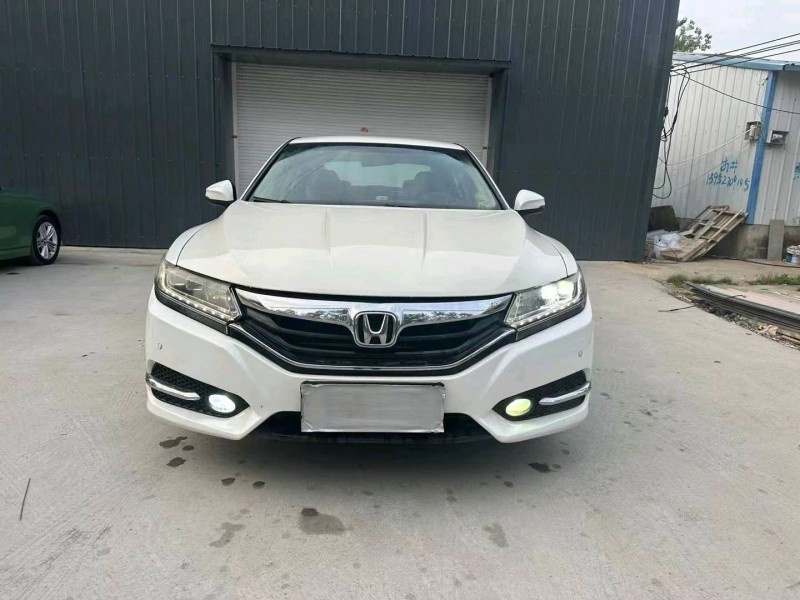 徐州16年本田思铂睿1