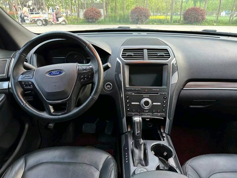 徐州17年福特探险者4