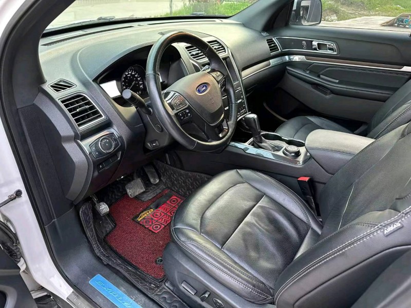 徐州17年福特探险者6