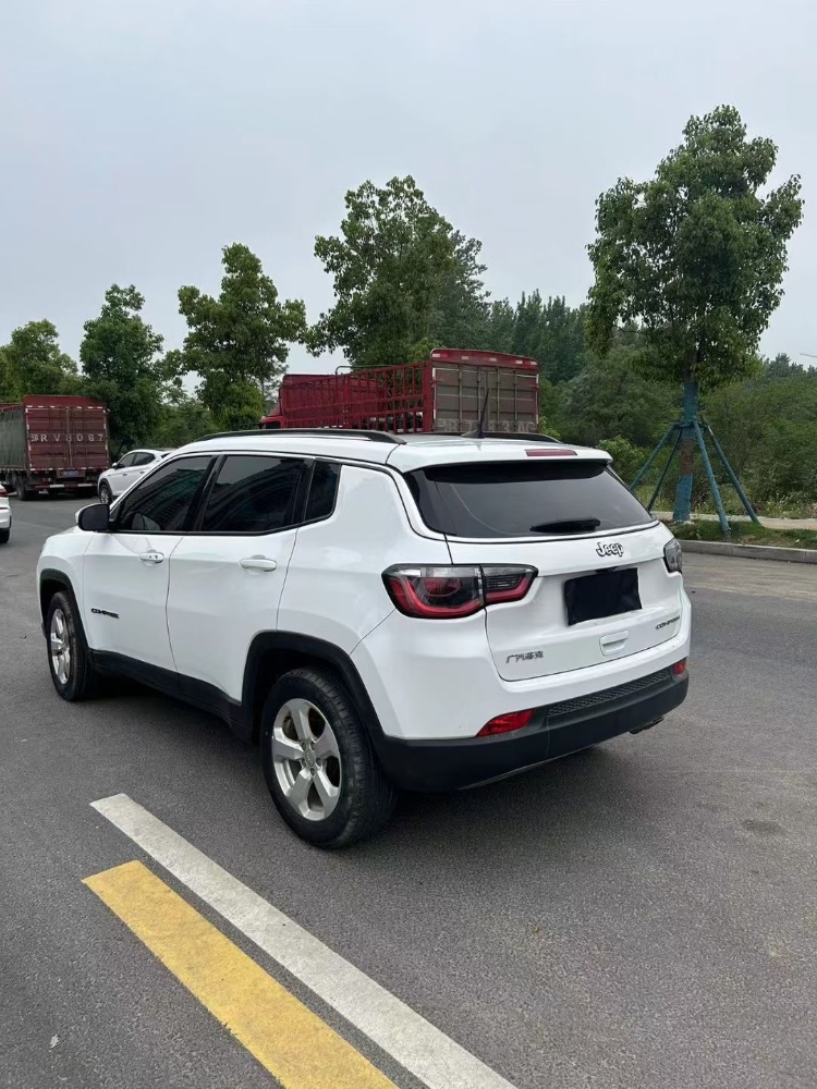 南陽20年Jeep指南者6