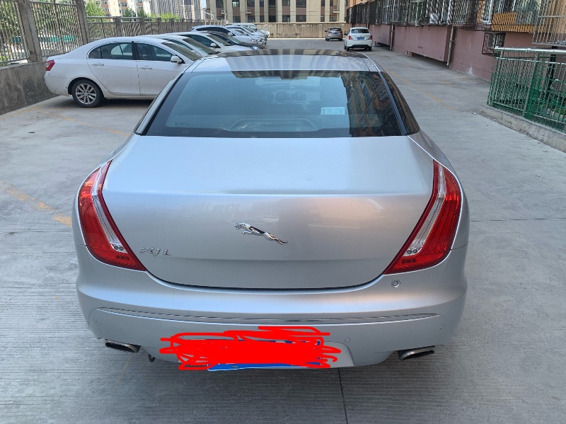 晉城12年捷豹XJL6