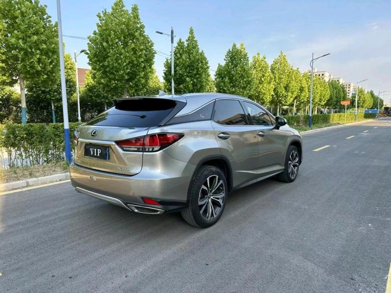 徐州21年雷克萨斯RX8