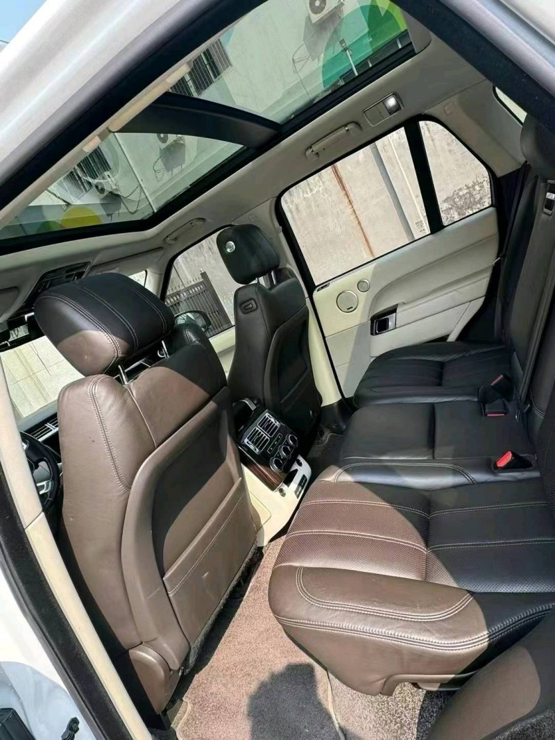 青岛15年路虎揽胜行政6