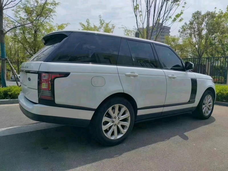 青岛15年路虎揽胜行政7