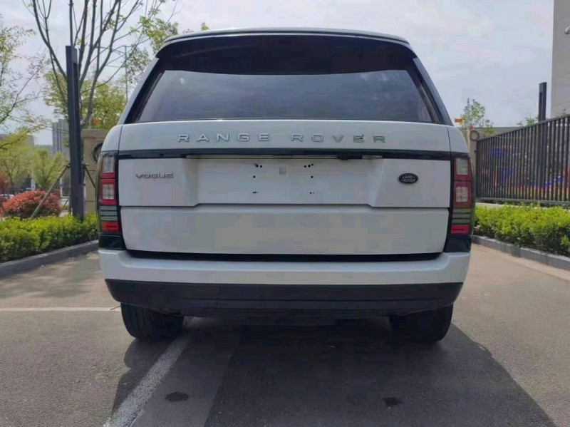 青岛15年路虎揽胜行政9