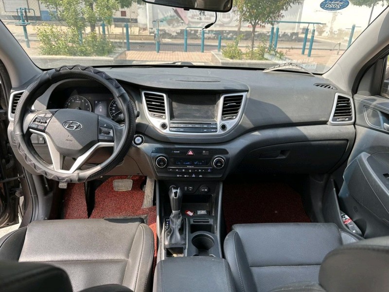 济南17年现代途胜5