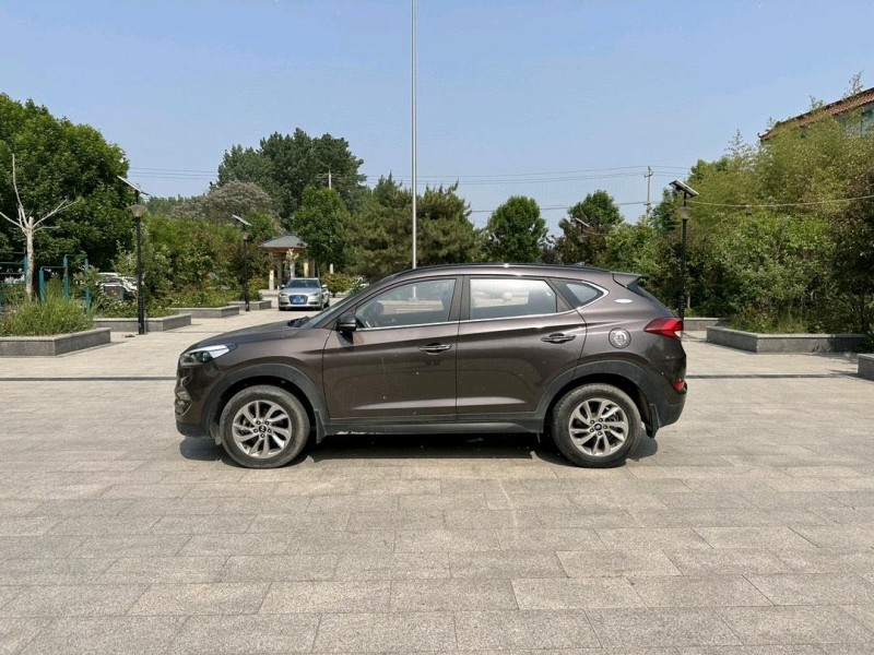 济南17年现代途胜7