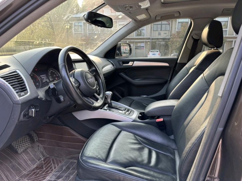 济南14年奥迪Q54