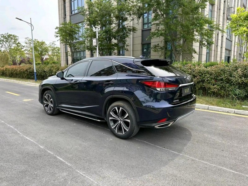徐州22年雷克萨斯RX8