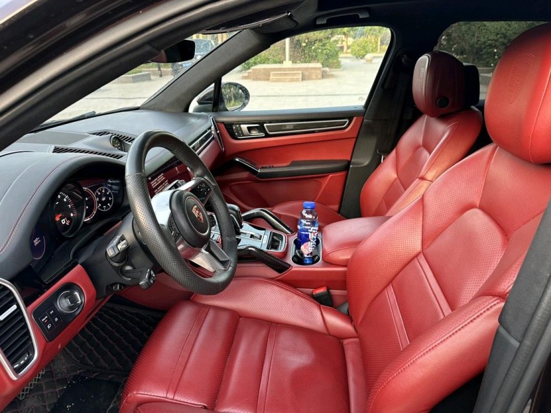 济南21年保时捷卡宴4