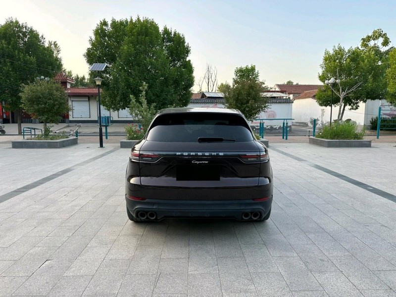 济南21年保时捷卡宴9